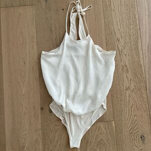 ✨$5/$25 Abercrombie & Fitch Drape Strappy Champagne Cream Bodysuit Size Small